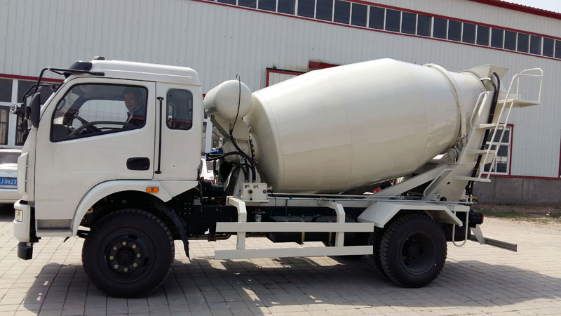 4立方攪拌車-01